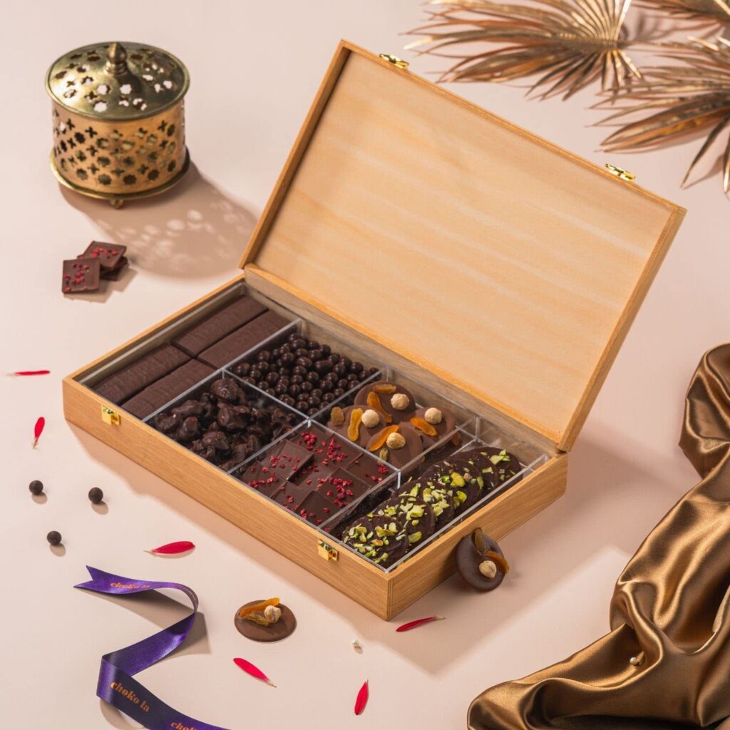 Chokola Treasure Chocolates Gift Pack | Milk & Dark Assorted Belgian Chocolate Box Gifts for Girls